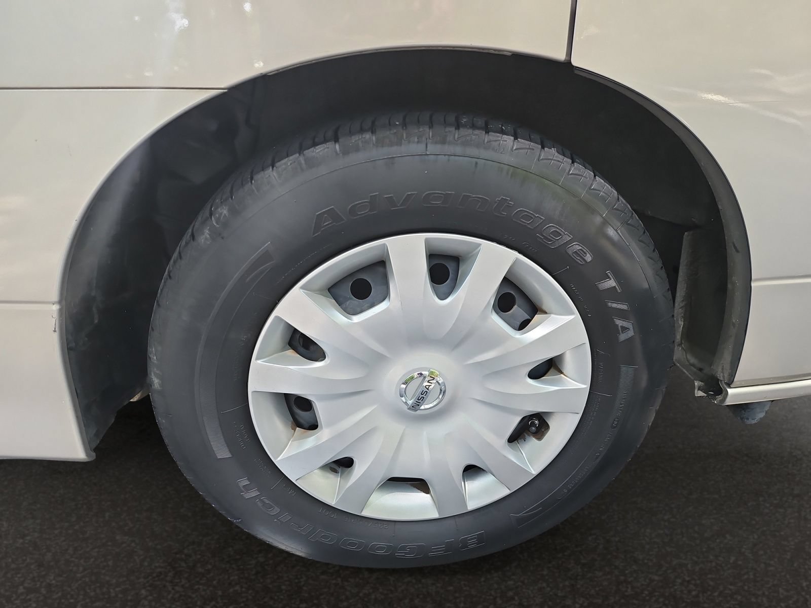 Used 2012 Nissan Quest S FWD image 40