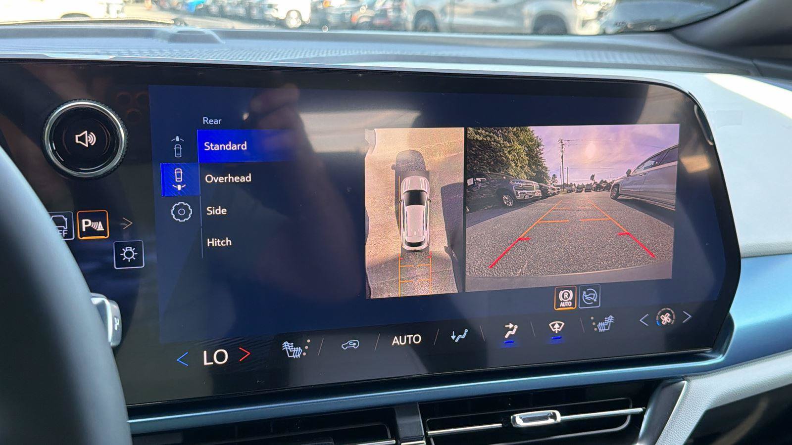 New 2026 Chevrolet Equinox EV LT FWD image 23