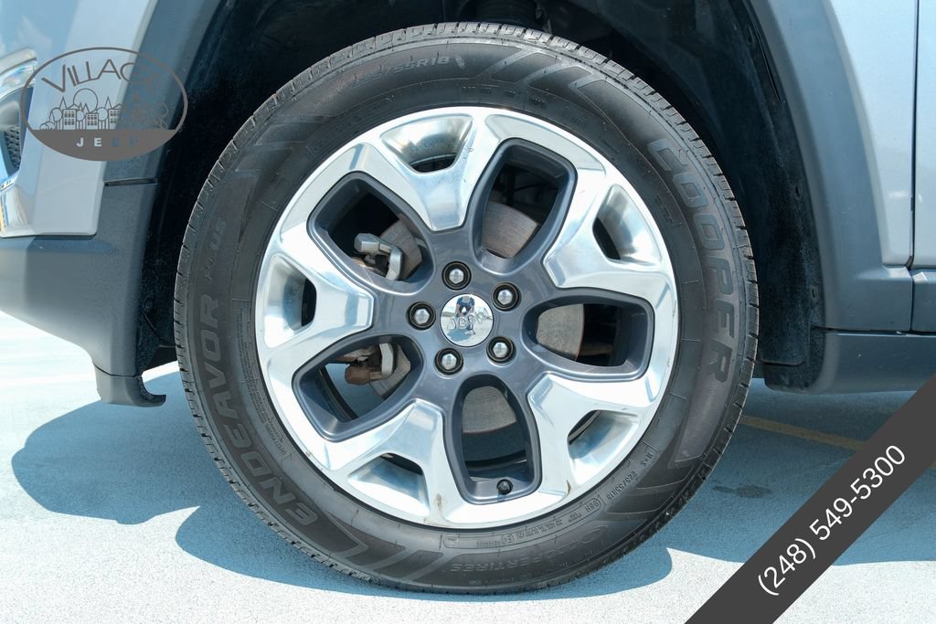 Used 2018 Jeep Compass Limited AWD/4WD image 10