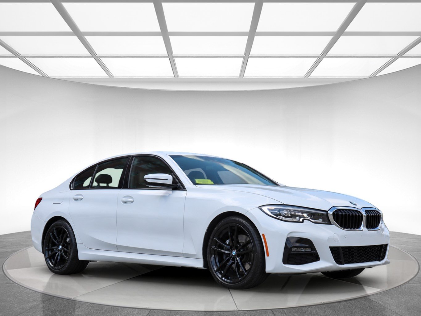 Used 2019 BMW 330i xDrive Sedan w/ M Sport Package AWD/4WD image 3