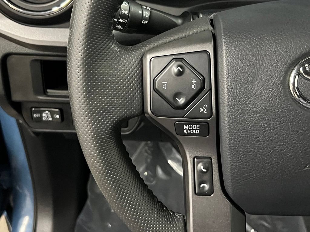 Used 2019 Toyota Tacoma TRD Sport AWD/4WD image 20