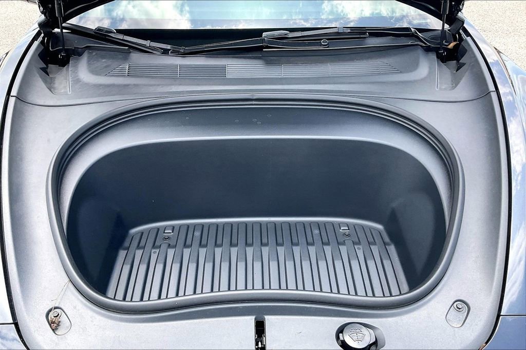 Used 2025 Tesla Model 3 Long Range RWD image 29