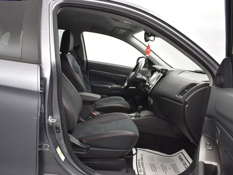 Used 2024 Mitsubishi Outlander Sport SE image 17