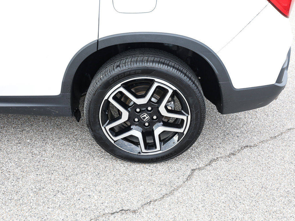 Used 2023 Honda Passport Elite image 4