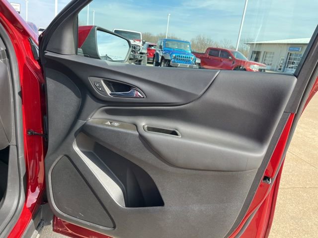 Used 2023 Chevrolet Equinox LT FWD image 17