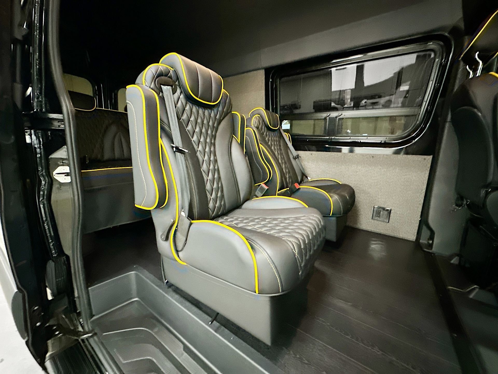 Used 2024 Mercedes-Benz Sprinter 144 Cargo image 27