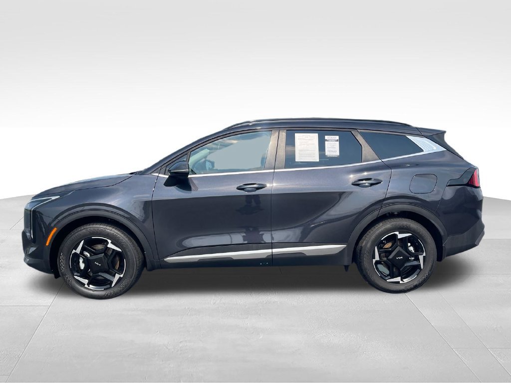 Certified 2026 Kia Sportage EX w/ EX Panorama Roof Package AWD/4WD image 2
