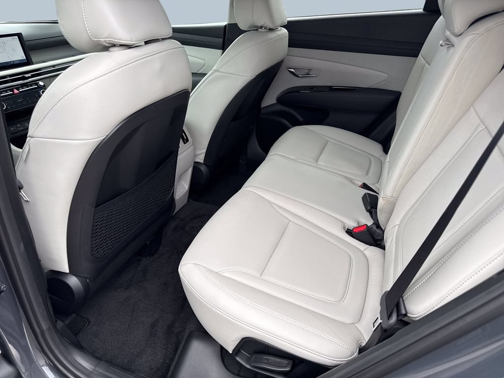 Used 2025 Hyundai Tucson Limited FWD image 27