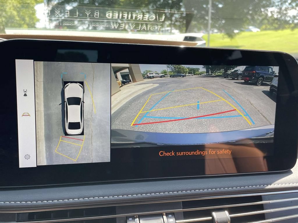 Used 2023 Lexus LS 500 w/ Interior Upgrade Package RWD image 17