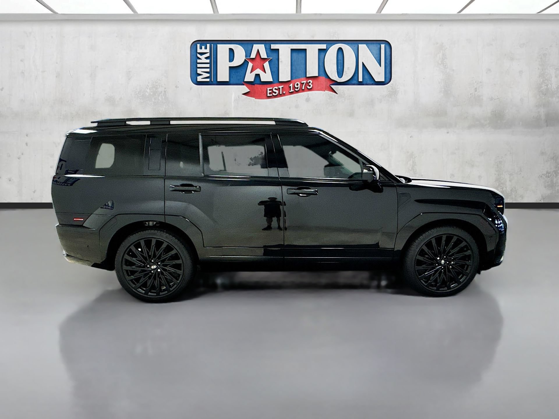 Used 2025 Hyundai Santa Fe Calligraphy FWD image 8