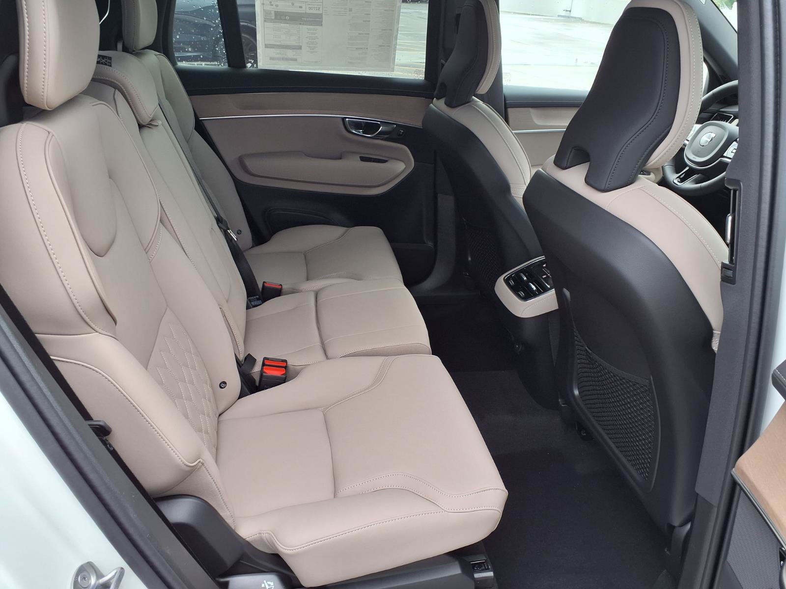 New 2026 Volvo XC90 B6 Plus w/ Protection Package Premier AWD/4WD image 10