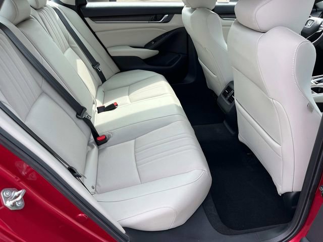 Used 2018 Honda Accord Touring image 21