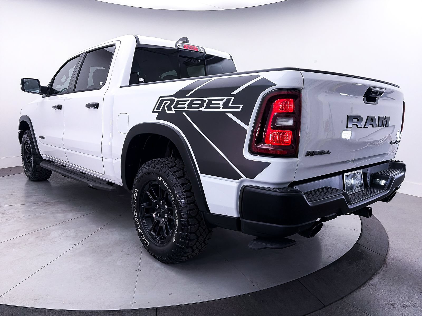 Used 2025 RAM 1500 Rebel w/ Rebel Level 2 Equipment Group AWD/4WD image 15