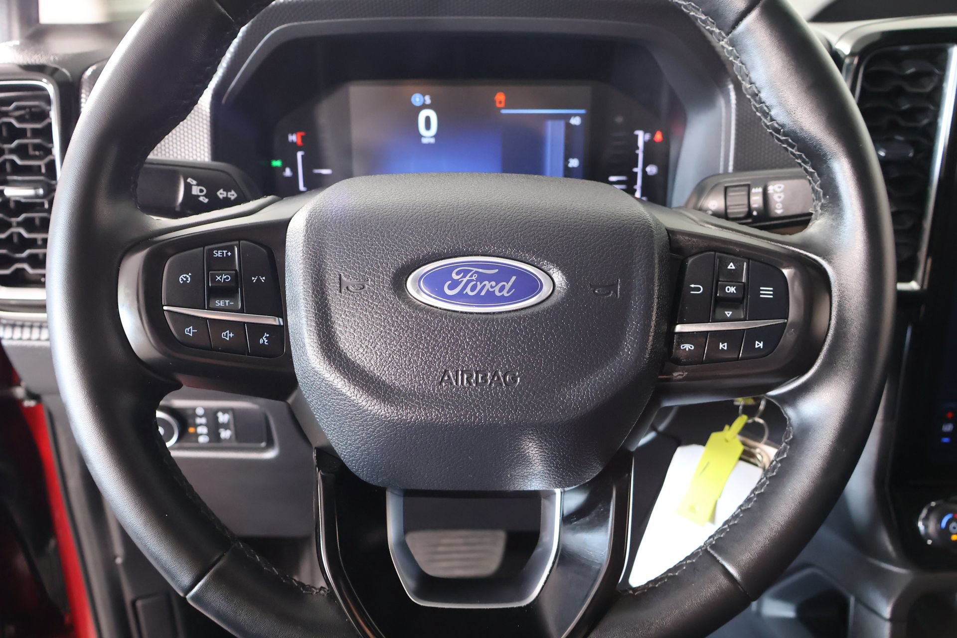Used 2025 Ford Ranger XLT w/ Equipment Group 301A High AWD/4WD image 3
