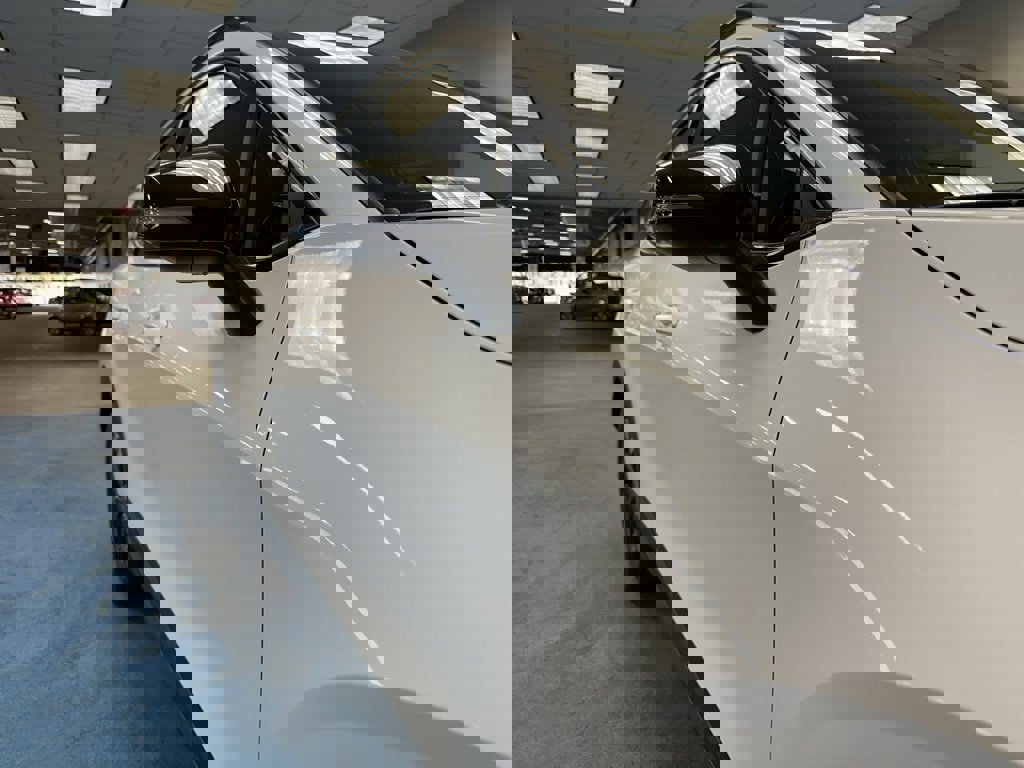 Used 2023 Kia Sportage X-Line w/ X-Line Premium Package image 5