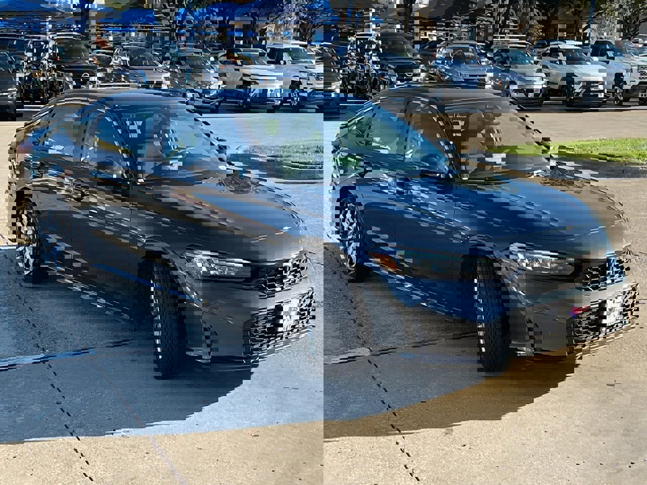 Used 2025 Honda Civic LX image 4