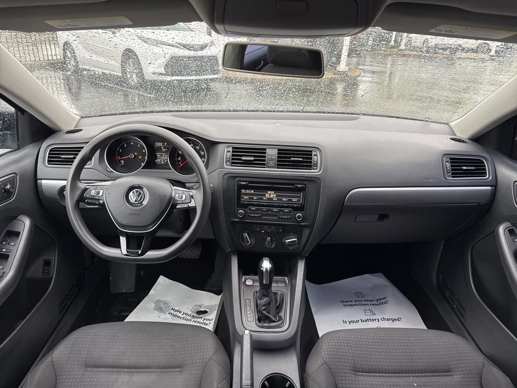 Used 2015 Volkswagen Jetta SE FWD image 24