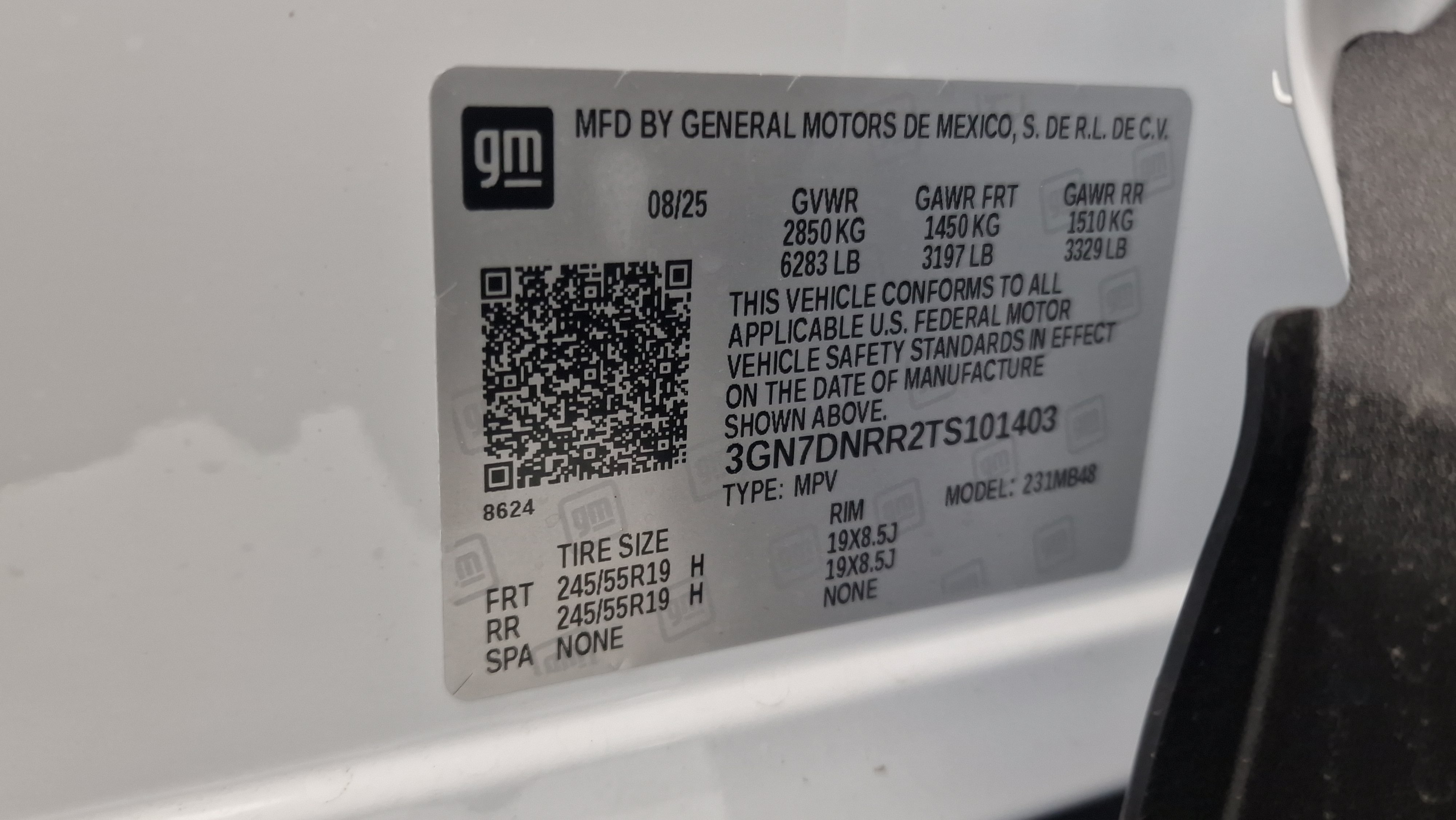 New 2026 Chevrolet Equinox EV LT image 11