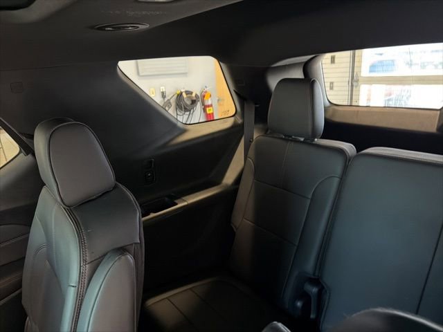 Used 2024 Chevrolet Traverse RS image 23