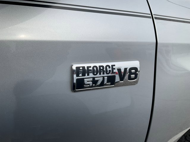 Used 2017 Toyota Tundra Limited image 9