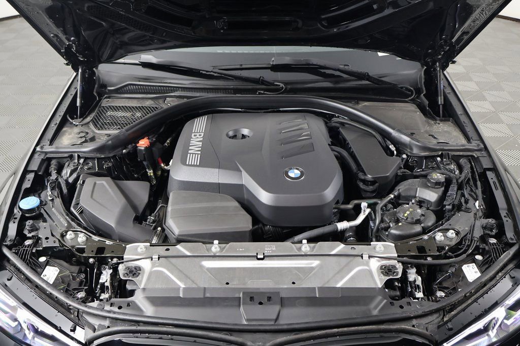 New 2026 BMW 330i Sedan w/ M Sport Package image 9