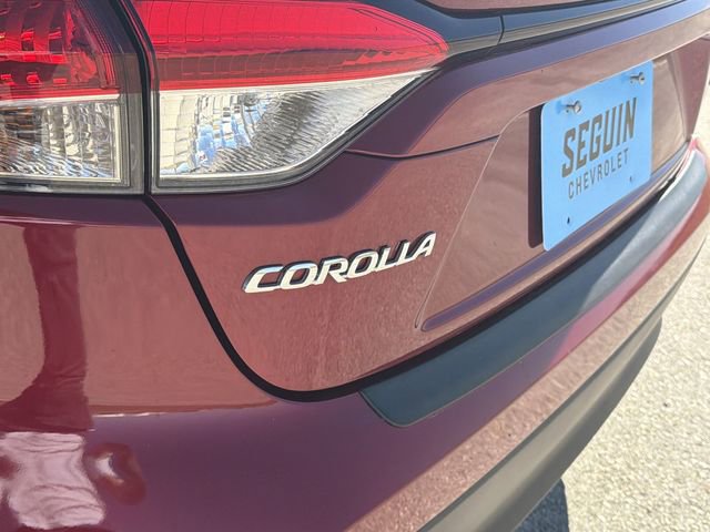 Used 2025 Toyota Corolla LE image 30