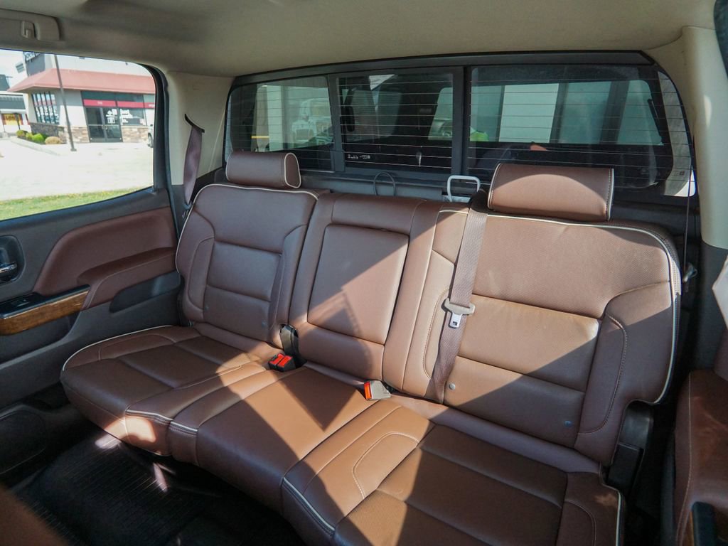 Used 2018 Chevrolet Silverado 1500 High Country image 31