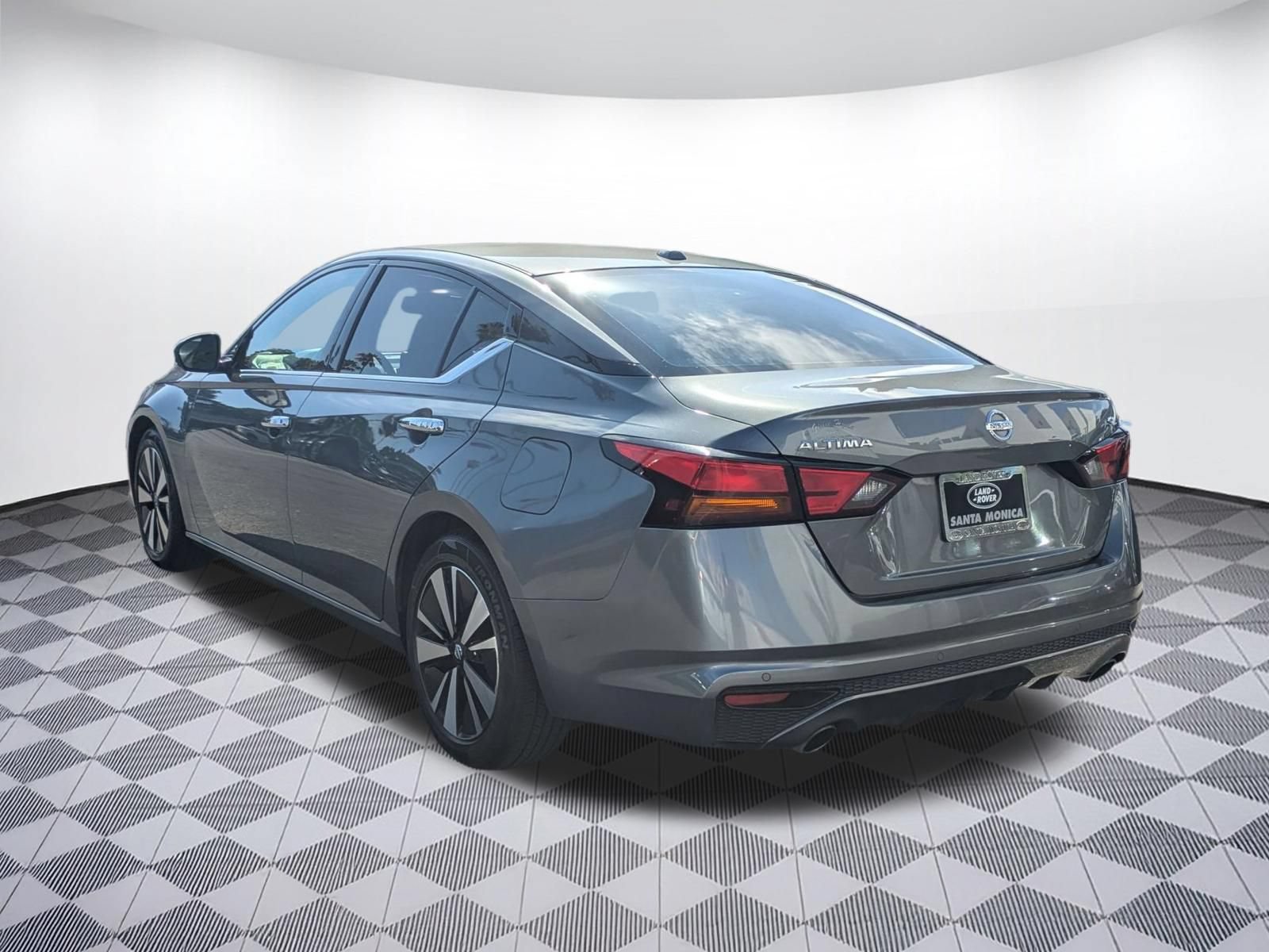 Used 2019 Nissan Altima 2.5 SL FWD image 3