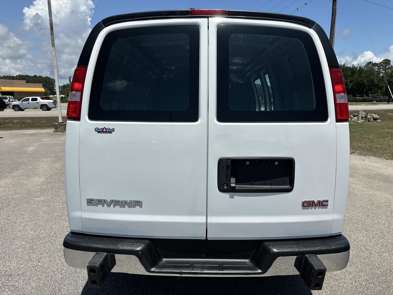 Used 2023 GMC Savana 2500 w/ Driver Convenience Package RWD image 5