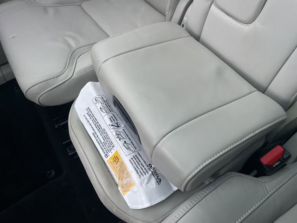 Certified 2024 Volvo XC90 B6 Ultimate image 24