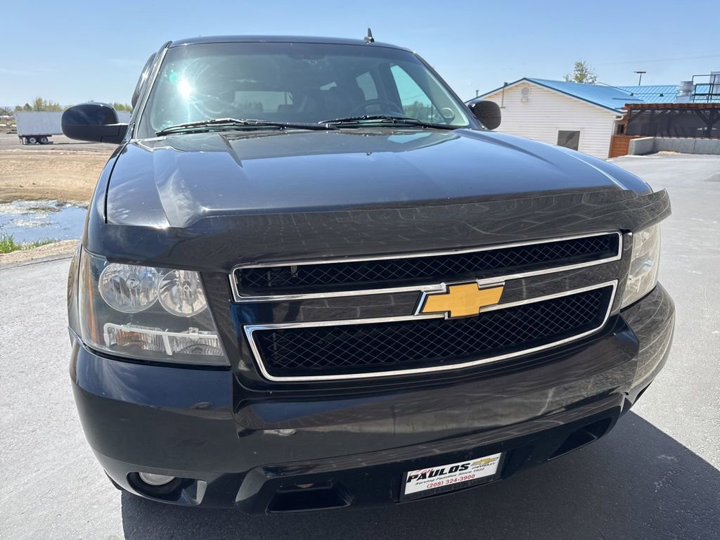 Used 2012 Chevrolet Suburban LT AWD/4WD image 2