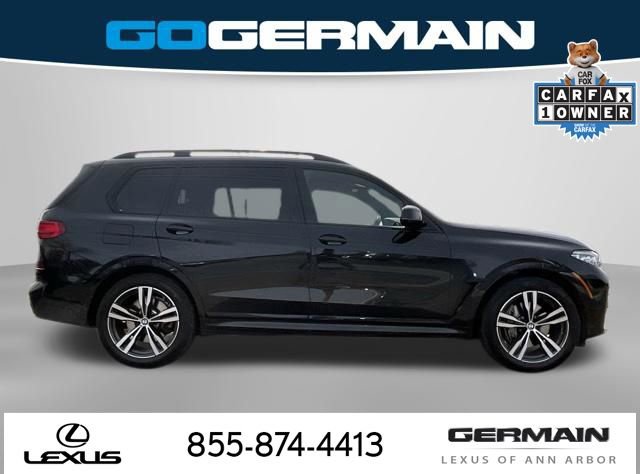 Used 2022 BMW X7 xDrive40i w/ M Sport Package image 9