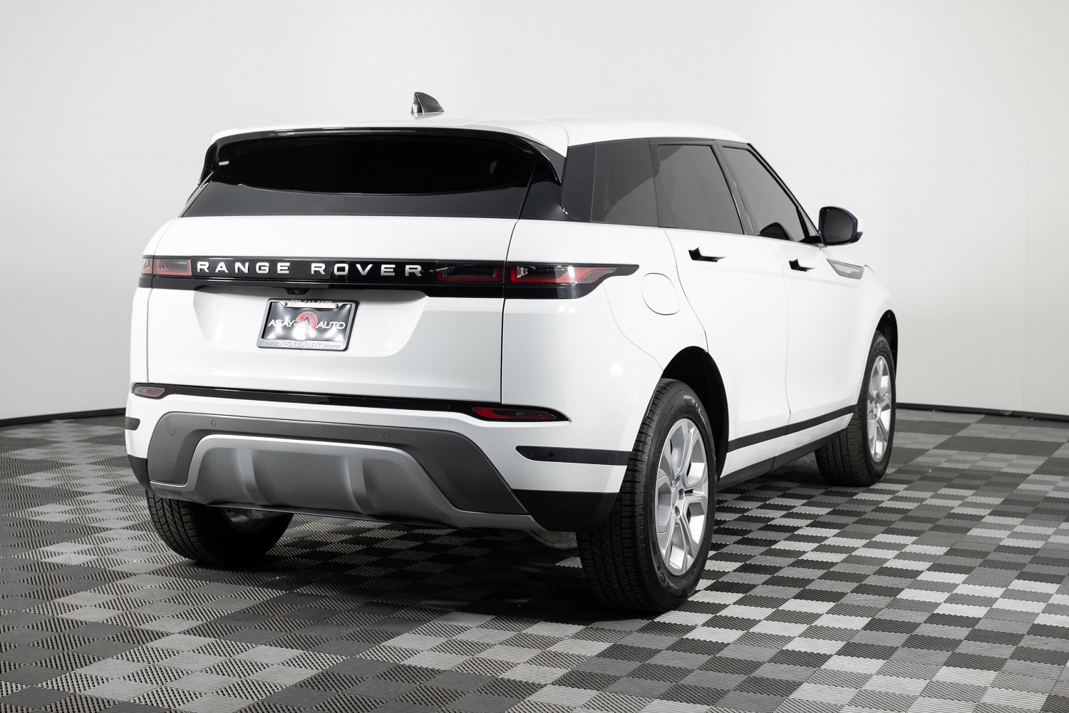 Used 2020 Land Rover Range Rover Evoque S image 7
