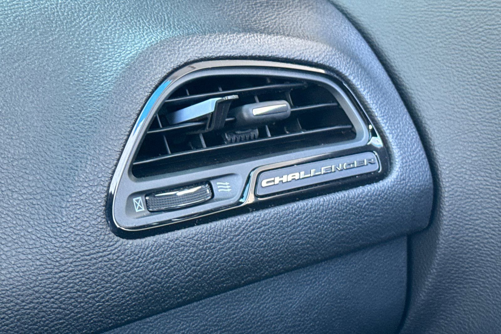 Used 2023 Dodge Challenger GT image 28