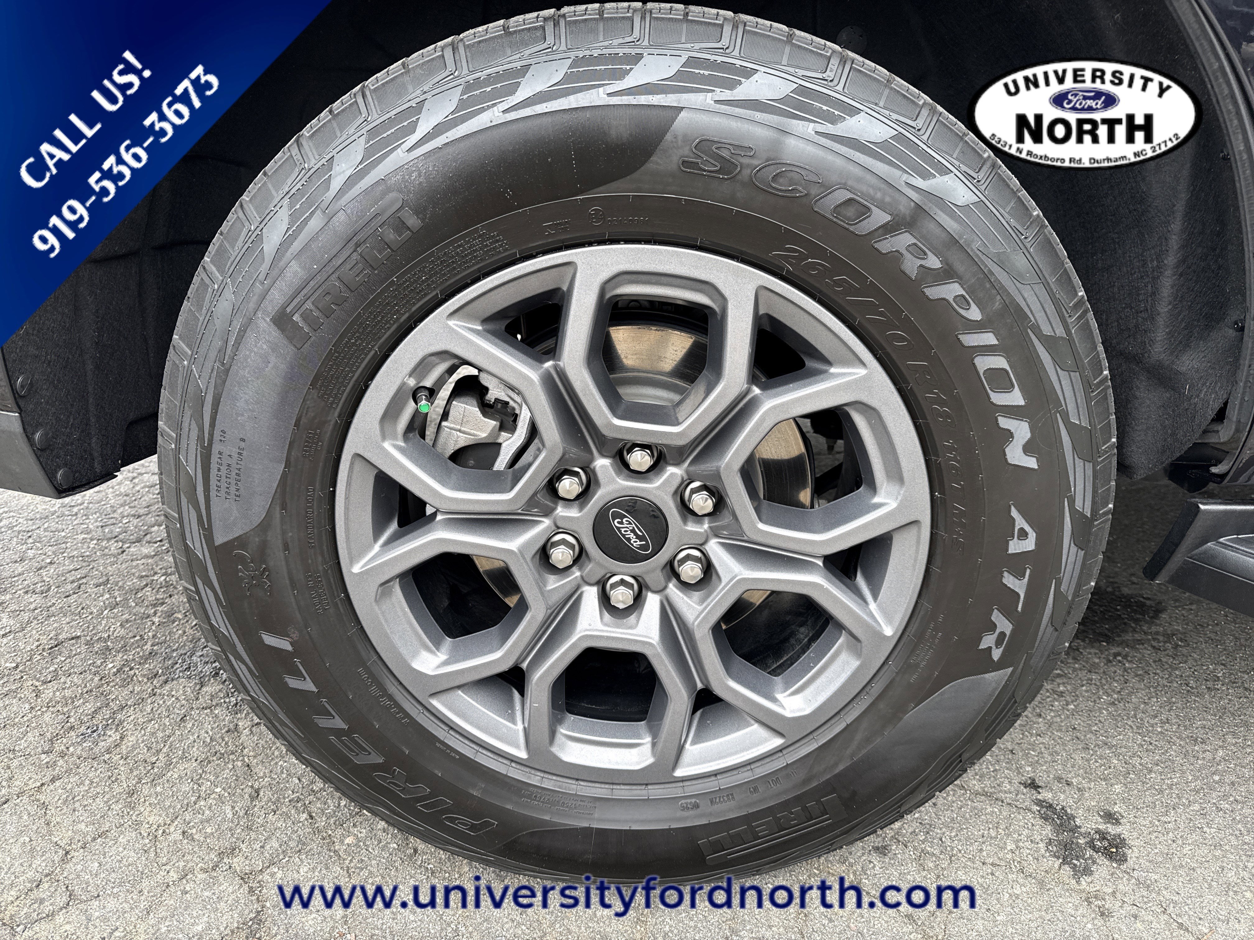 Used 2025 Ford Expedition Active RWD image 9
