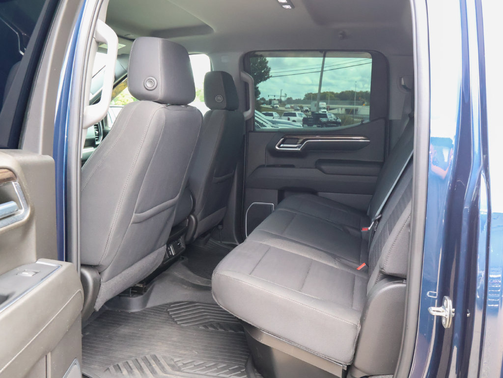 Used 2022 Chevrolet Silverado 1500 LT Trail Boss AWD/4WD image 11