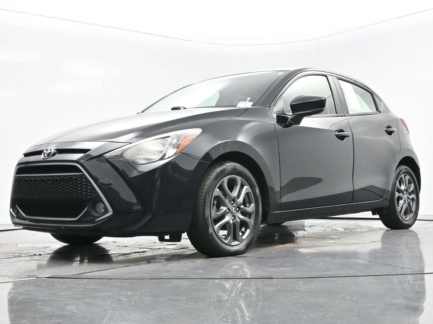 Used 2020 Toyota Yaris LE image 50