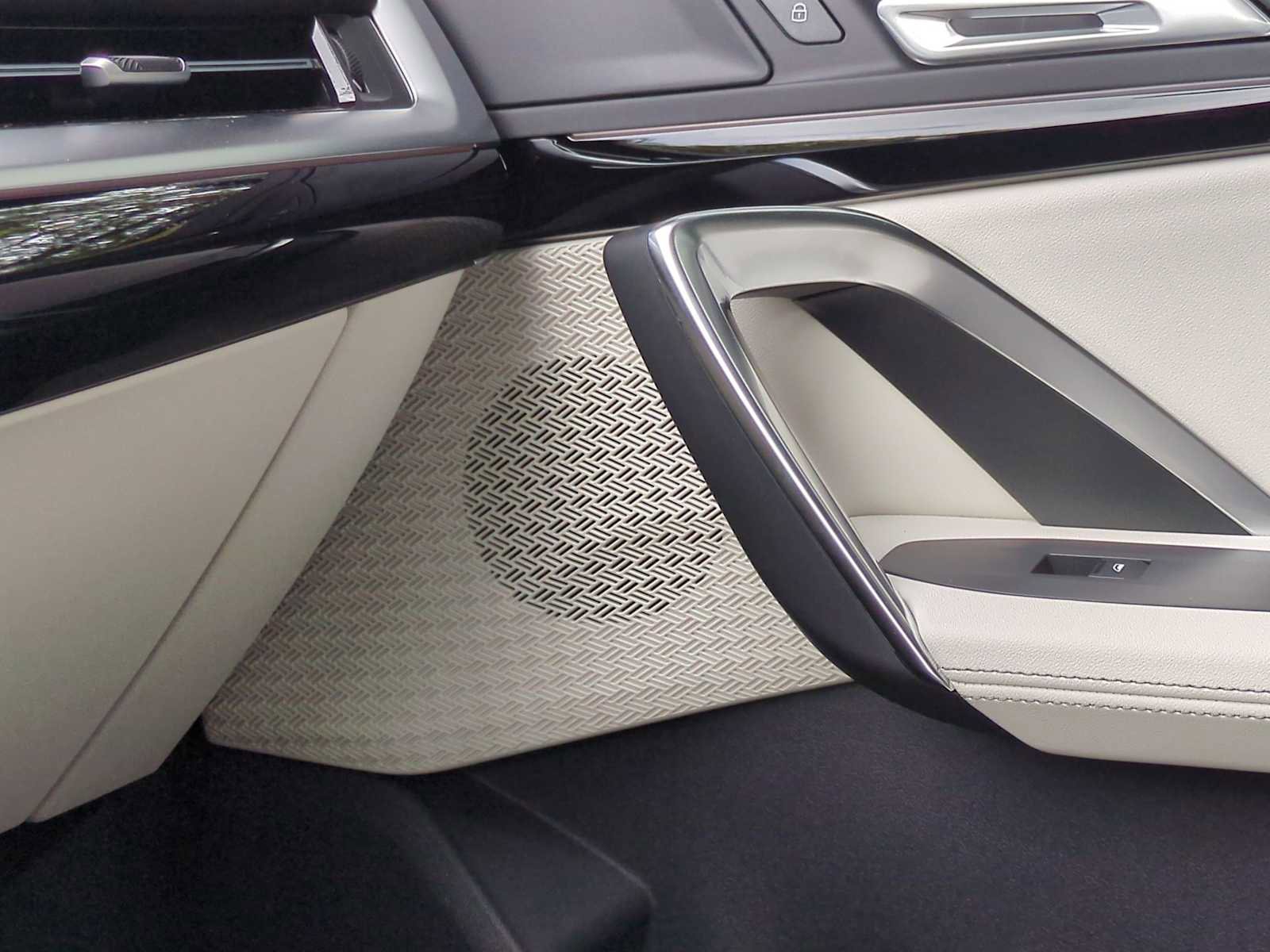 Used 2026 BMW X1 xDrive28i w/ Technology Package image 32