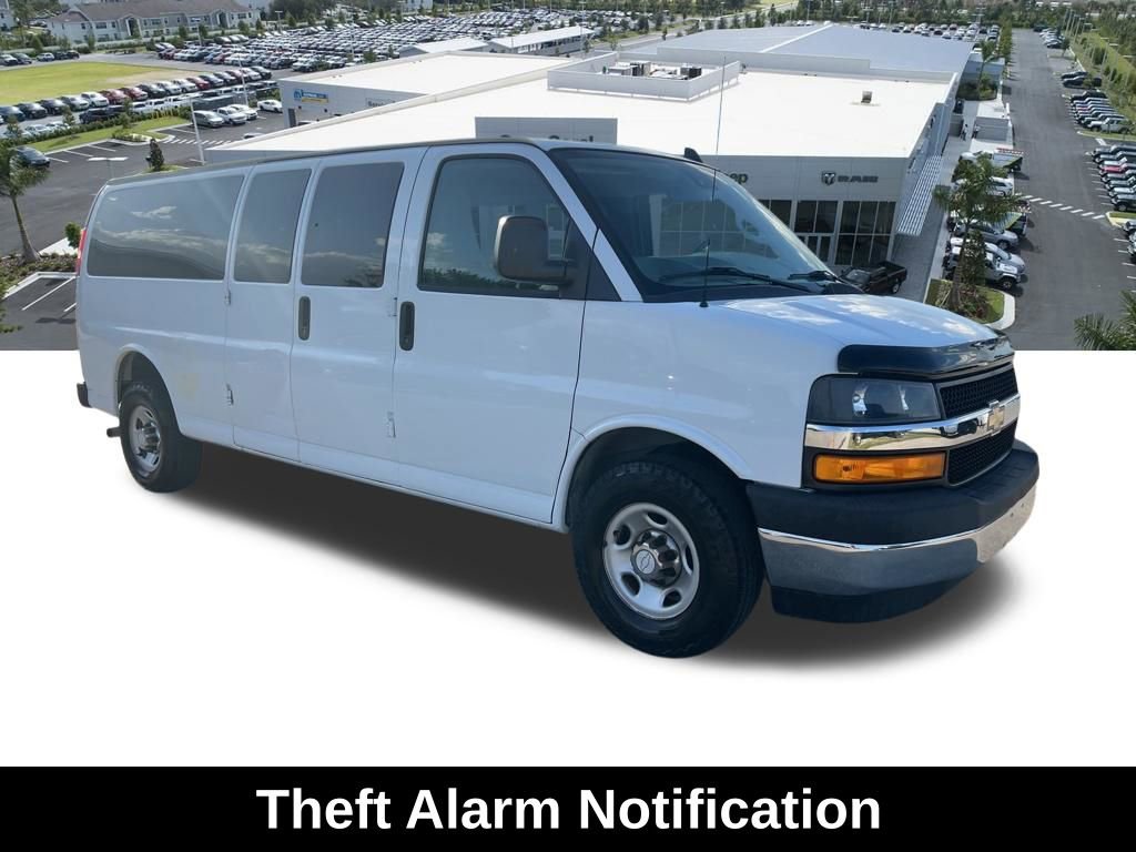 Used 2019 Chevrolet Express 3500 LT w/ LT Preferred Equipment Group RWD image 9