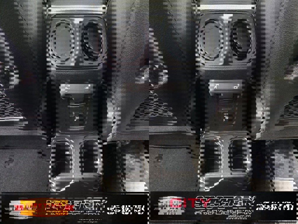 New 2025 Jeep Gladiator Mojave image 28