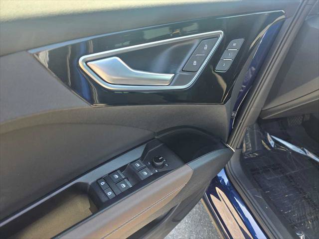 Used 2023 Audi Q4 e-tron Premium Plus w/ Premium Plus AWD/4WD image 23