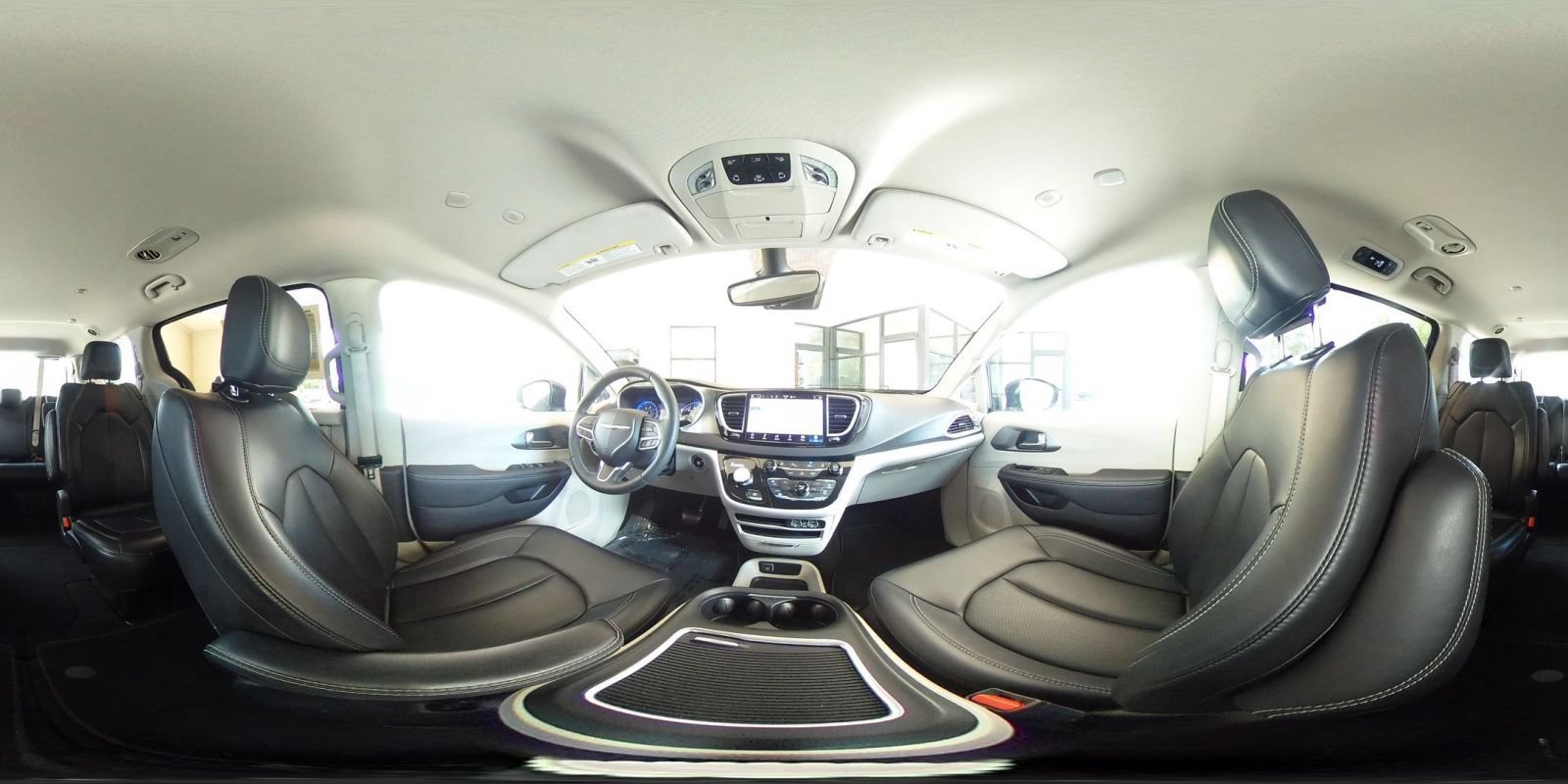 Used 2024 Chrysler Pacifica Touring-L FWD image 43