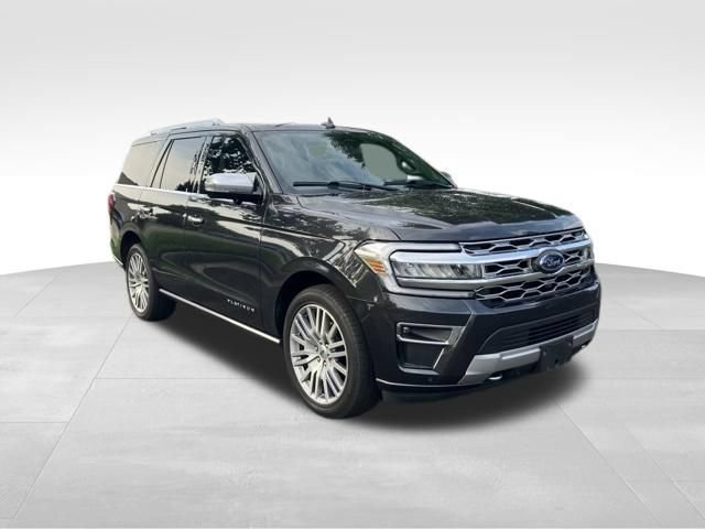 Used 2022 Ford Expedition Platinum AWD/4WD image 3