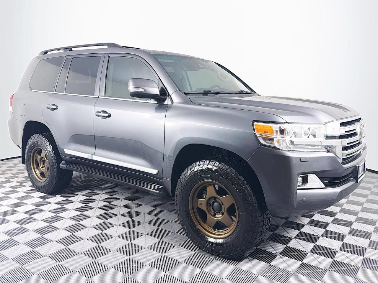 Used 2016 Toyota Land Cruiser AWD/4WD image 31