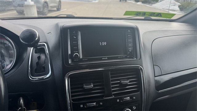 Used 2019 Dodge Grand Caravan SXT image 26
