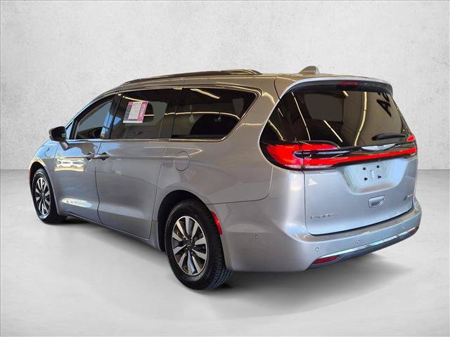 Used 2021 Chrysler Pacifica Touring-L w/ Uconnect Theater Family Group FWD image 7