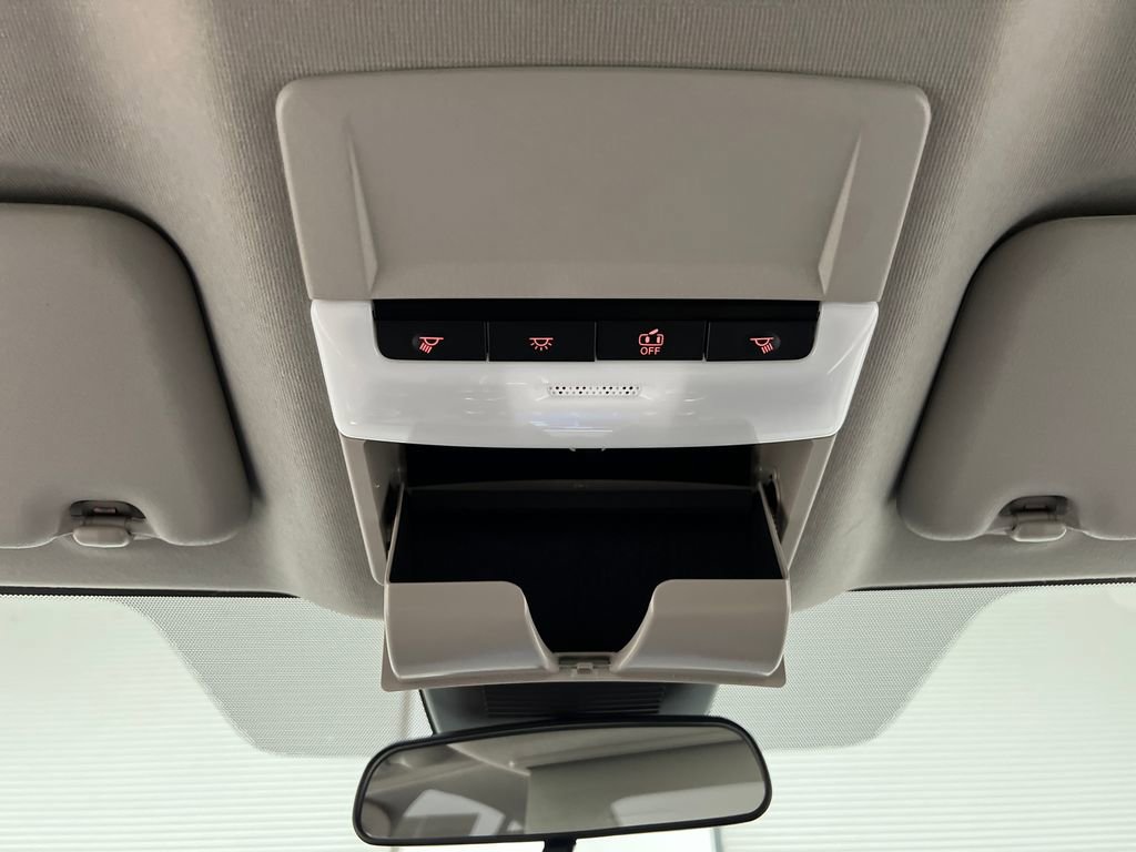 Used 2025 Nissan Sentra SV FWD image 56