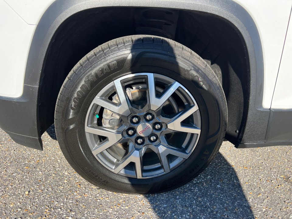 Used 2023 GMC Acadia SLT AWD/4WD image 27