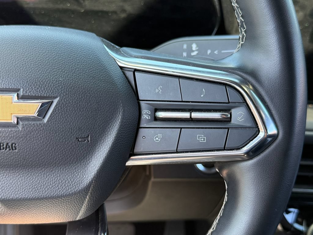 Used 2024 Chevrolet Traverse LT FWD image 19