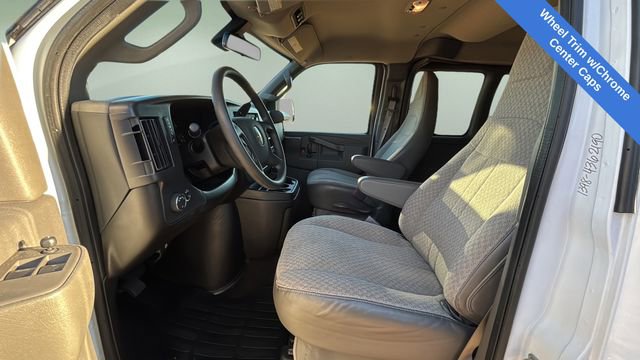 Used 2024 Chevrolet Express 3500 LT w/ LT Preferred Equipment Group RWD image 17